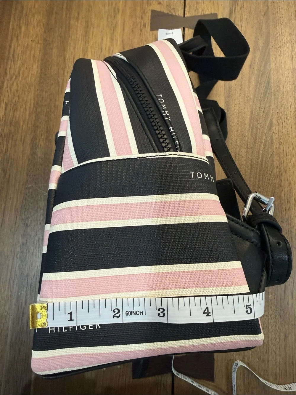 Tommy Hilfiger compact tommy